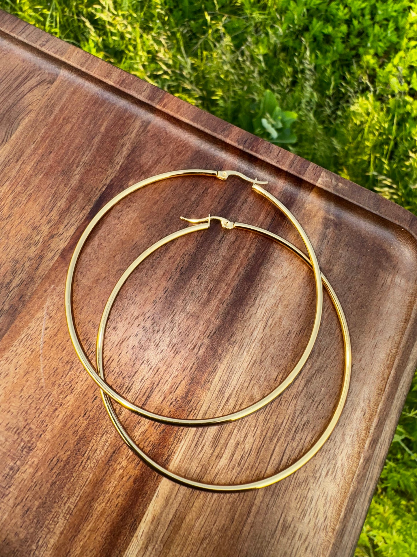 “HOOP “EARRINGS