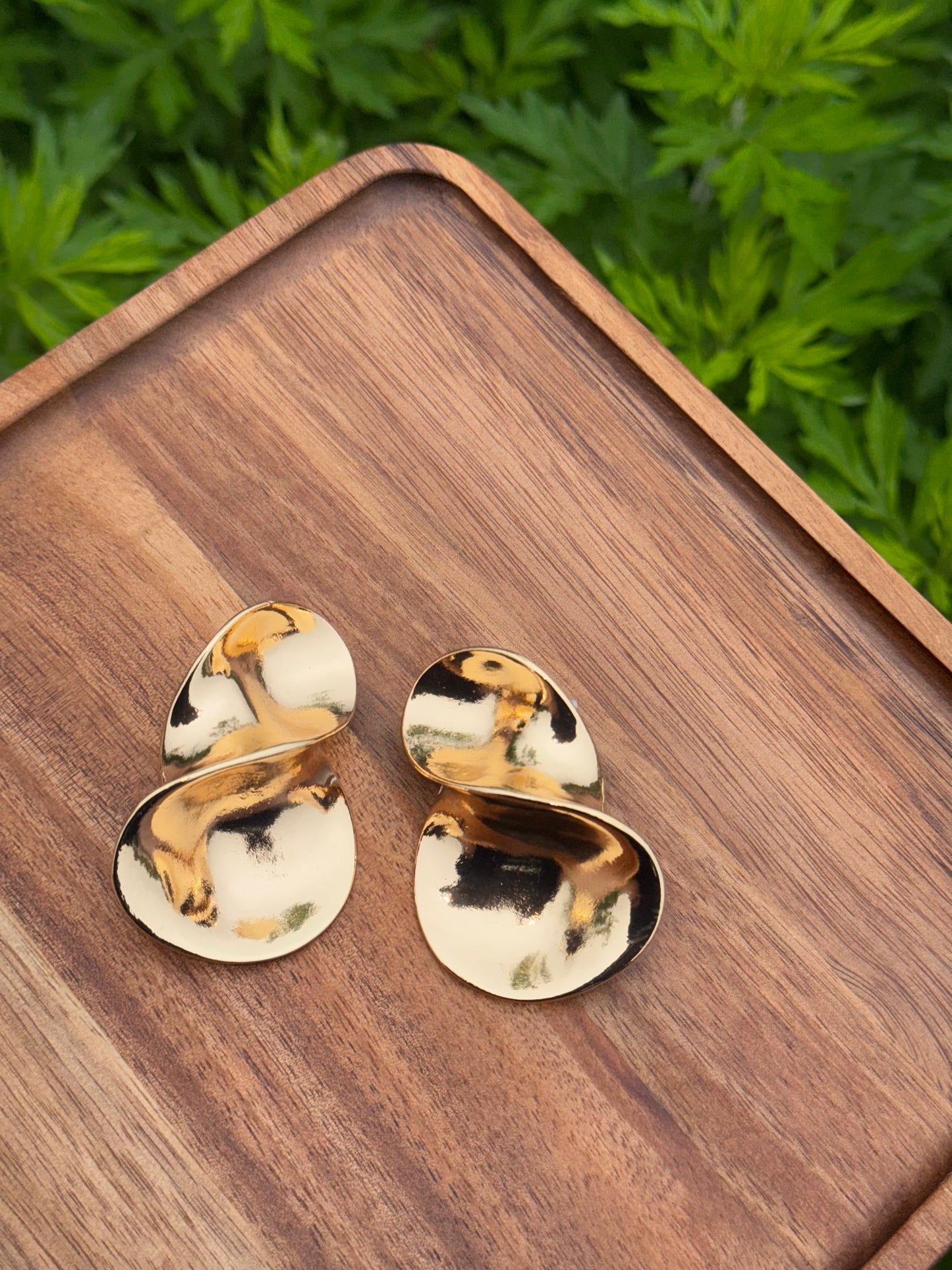 “TWISTED” EARRINGS